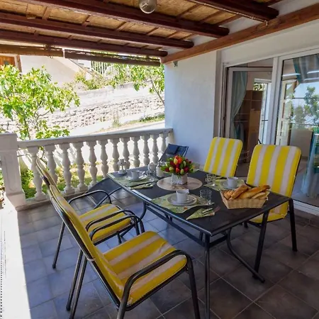 One-bedroom In Crikvenica Liii Apartment Dramalj