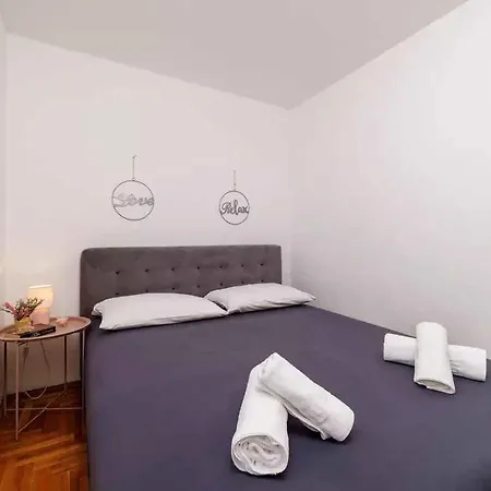 Apartment One-bedroom In Crikvenica Liii *