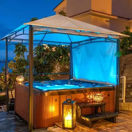 Apartment One-bedroom In Crikvenica Liii