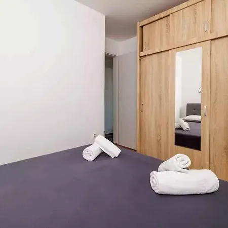 Apartment One-bedroom In Crikvenica Liii *